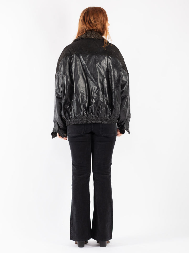 Vintage 90's Women Leather in Black