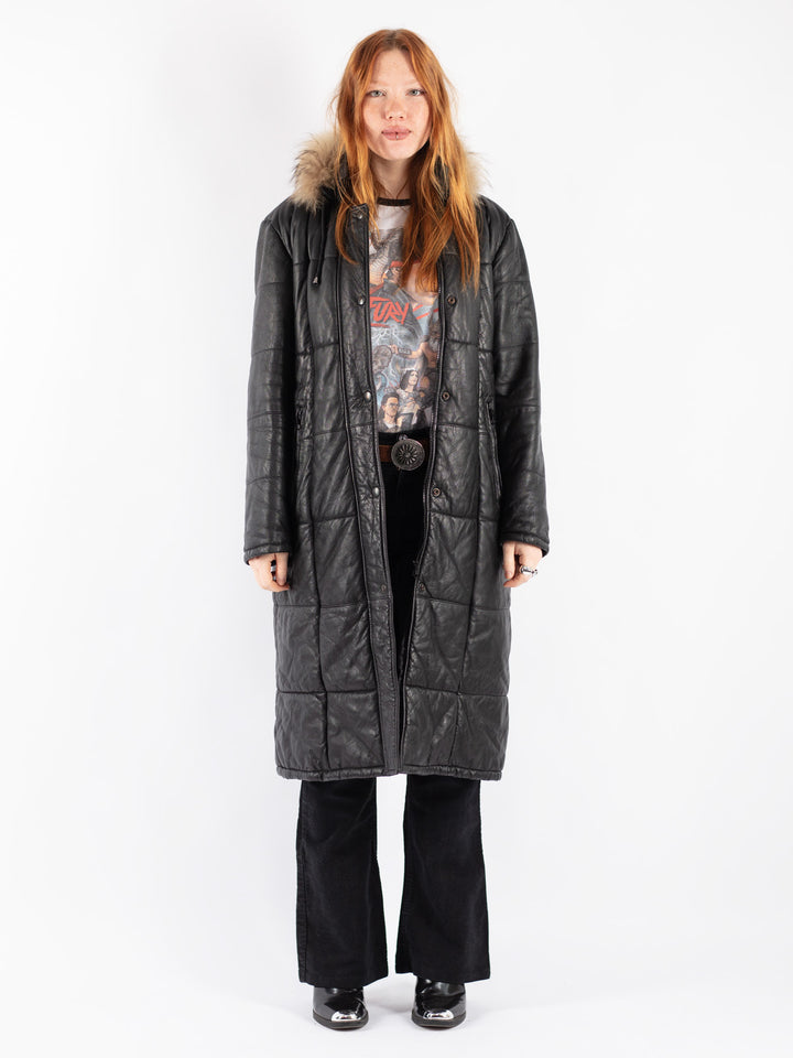 Vintage 90's Women Leather Coat in Black