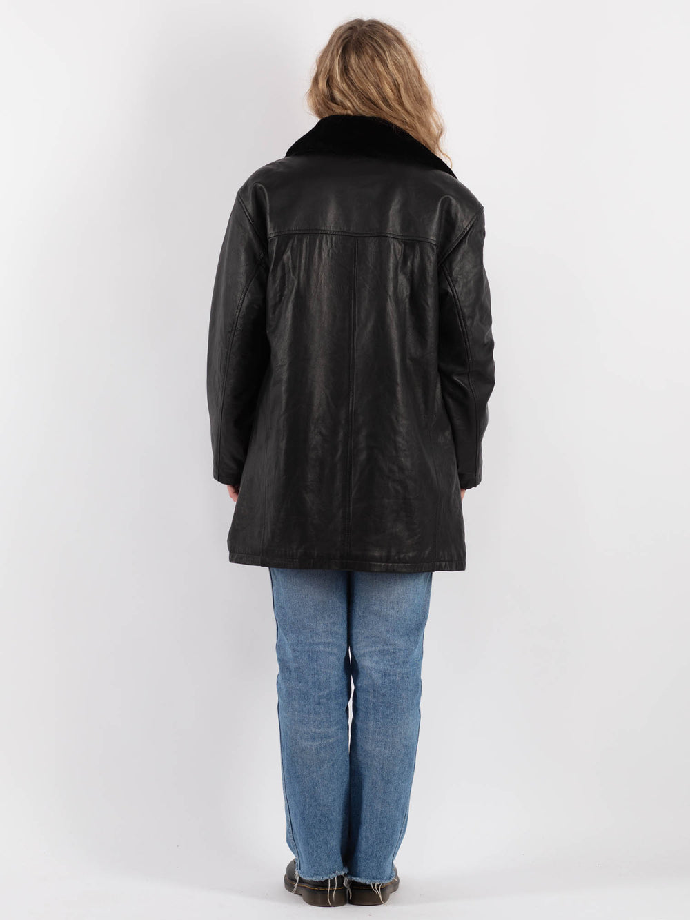 Vintage 90's Women Leather Coat in Black