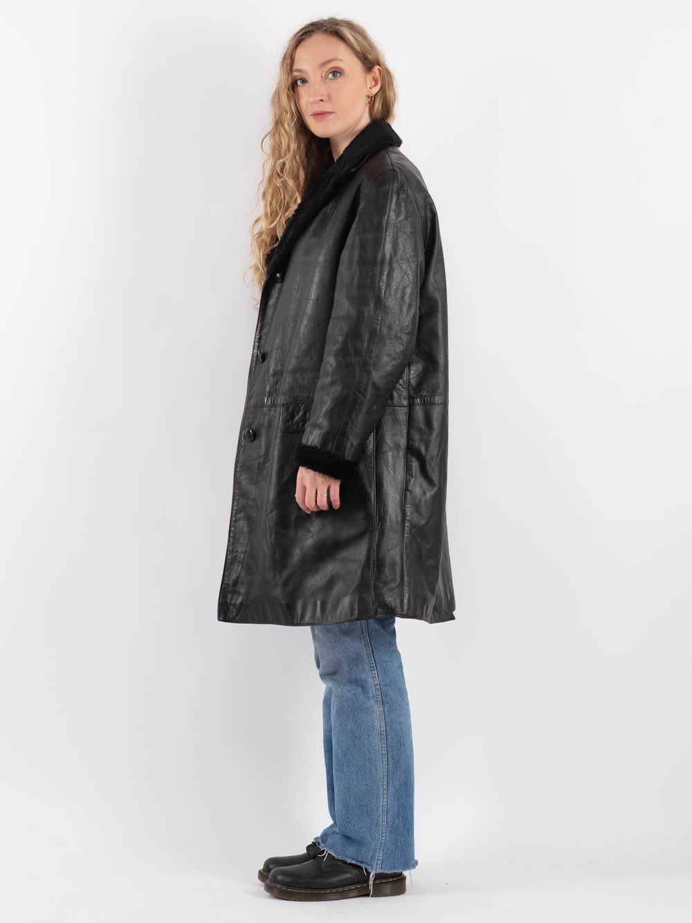 Vintage 90's Women Leather Coat in Black