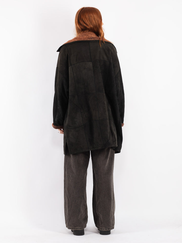 Vintage 90's Women Sheepskin Coat in Black