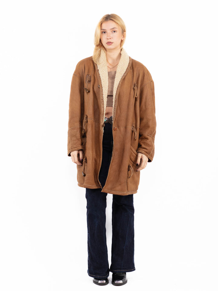 Vintage 90's Women Oversized Sheepskin Coat in Brown