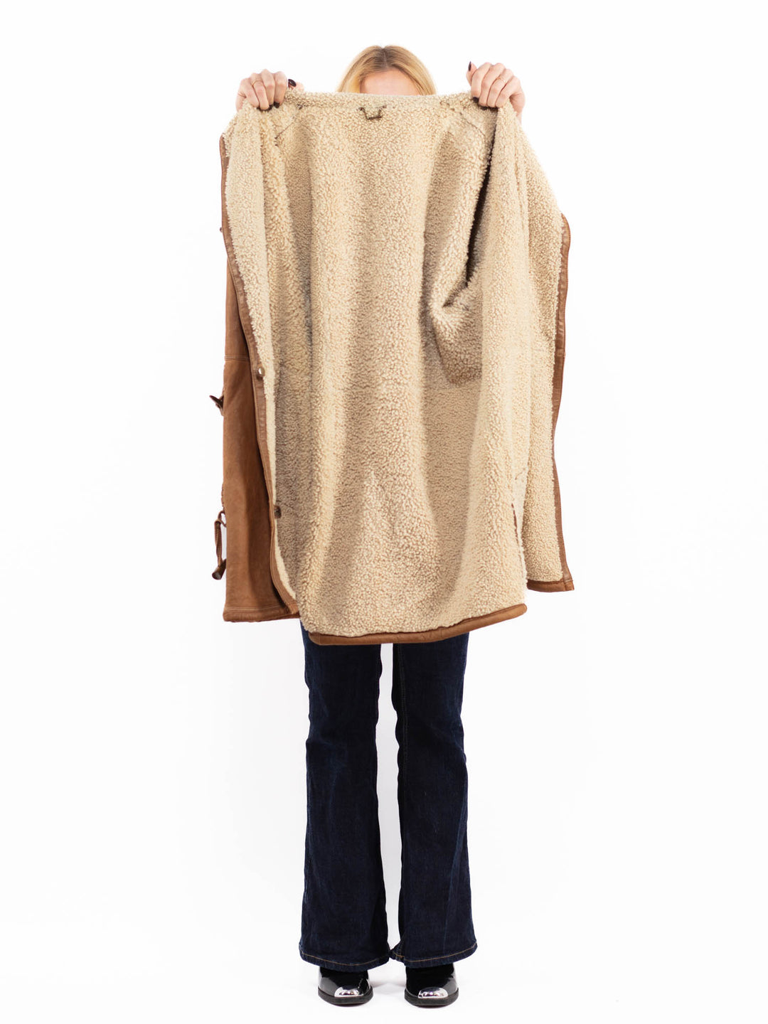 Vintage 90's Women Oversized Sheepskin Coat in Brown