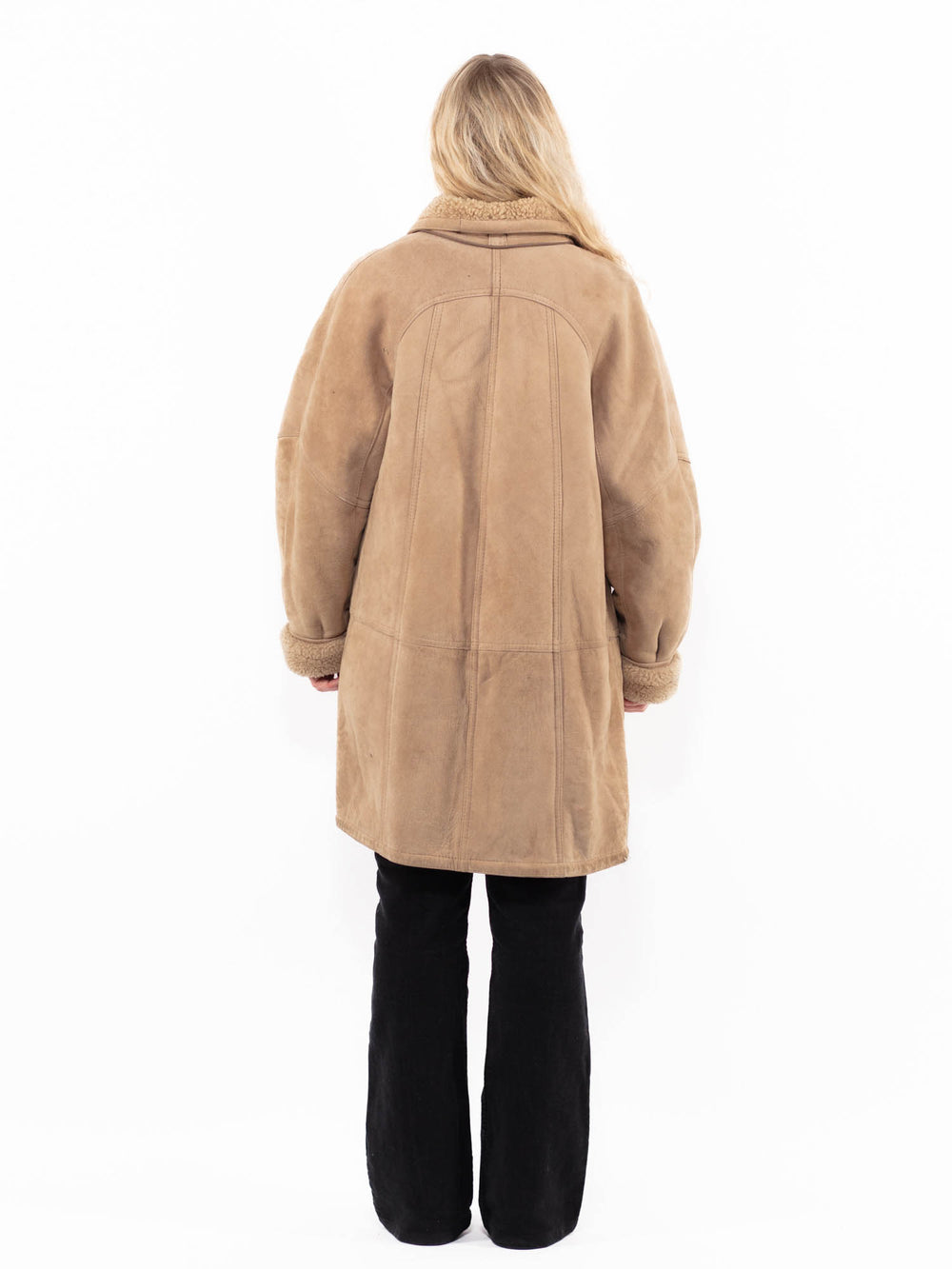 Vintage 90's Women Sheepskin Coat in BeigeA0872