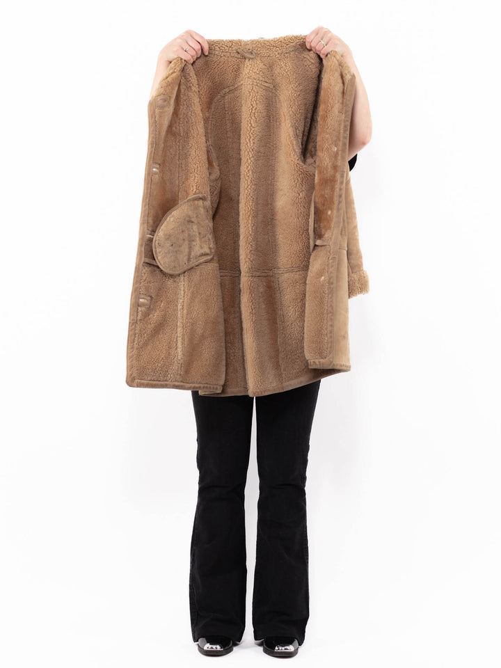 Vintage 90's Women Sheepskin Coat in BeigeA0872