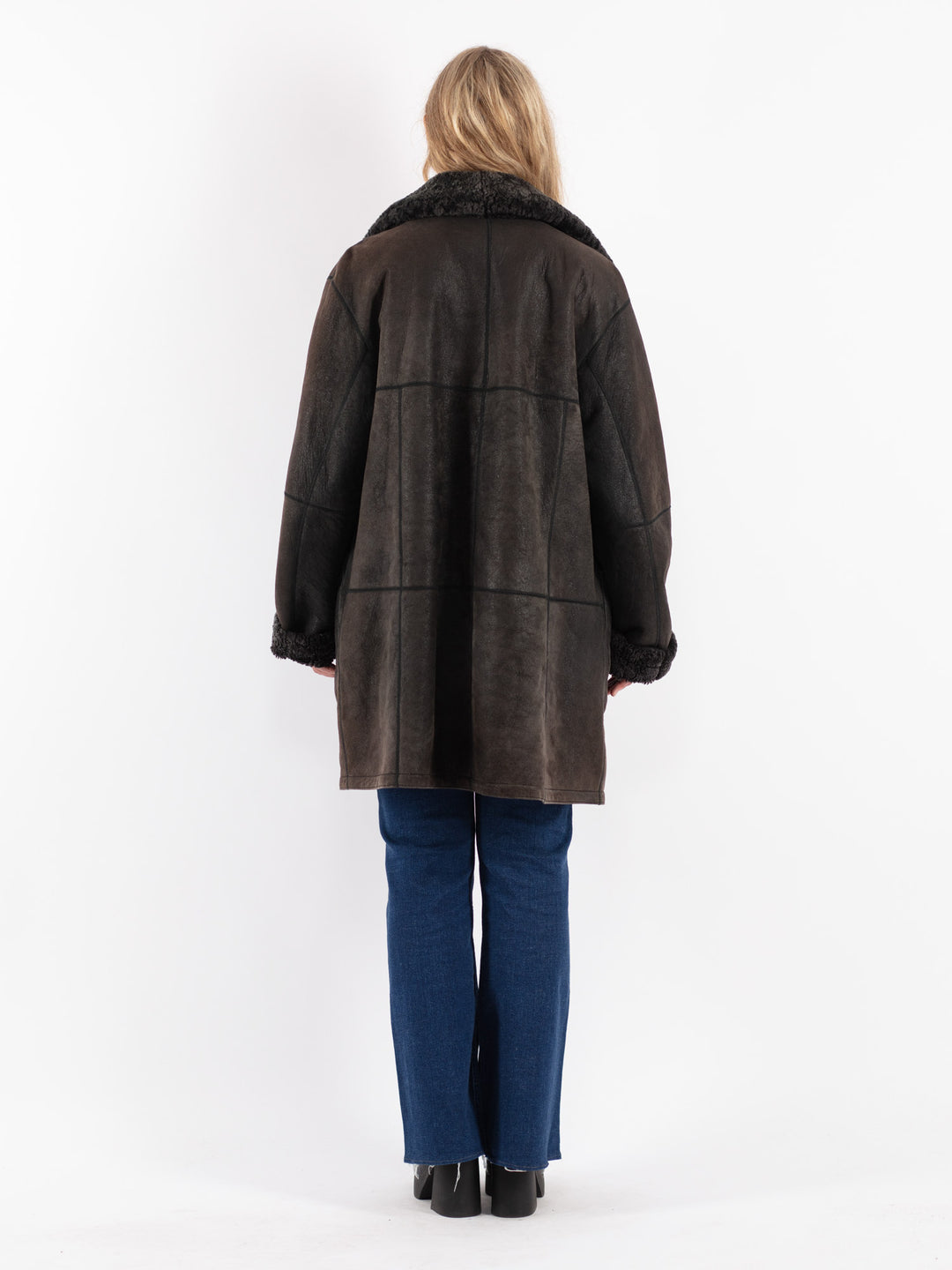 Vintage 90's Women Sheepskin Coat in Brown