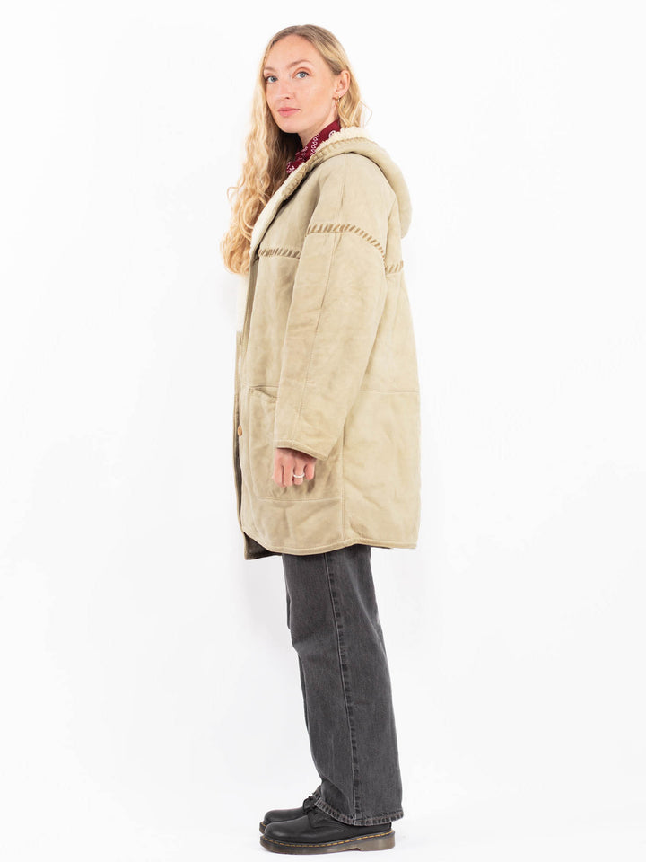 Vintage 90's Women Sheepskin Coat in BeigeA0592