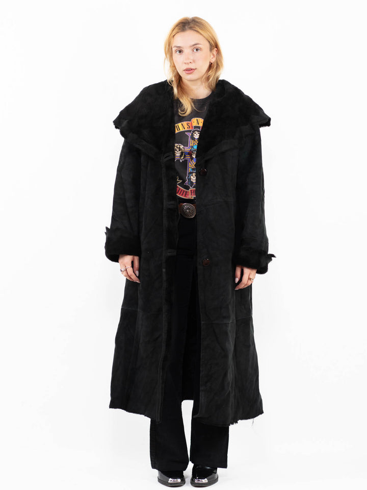 Vintage 90's Women Sheepskin Coat in BlackA0145