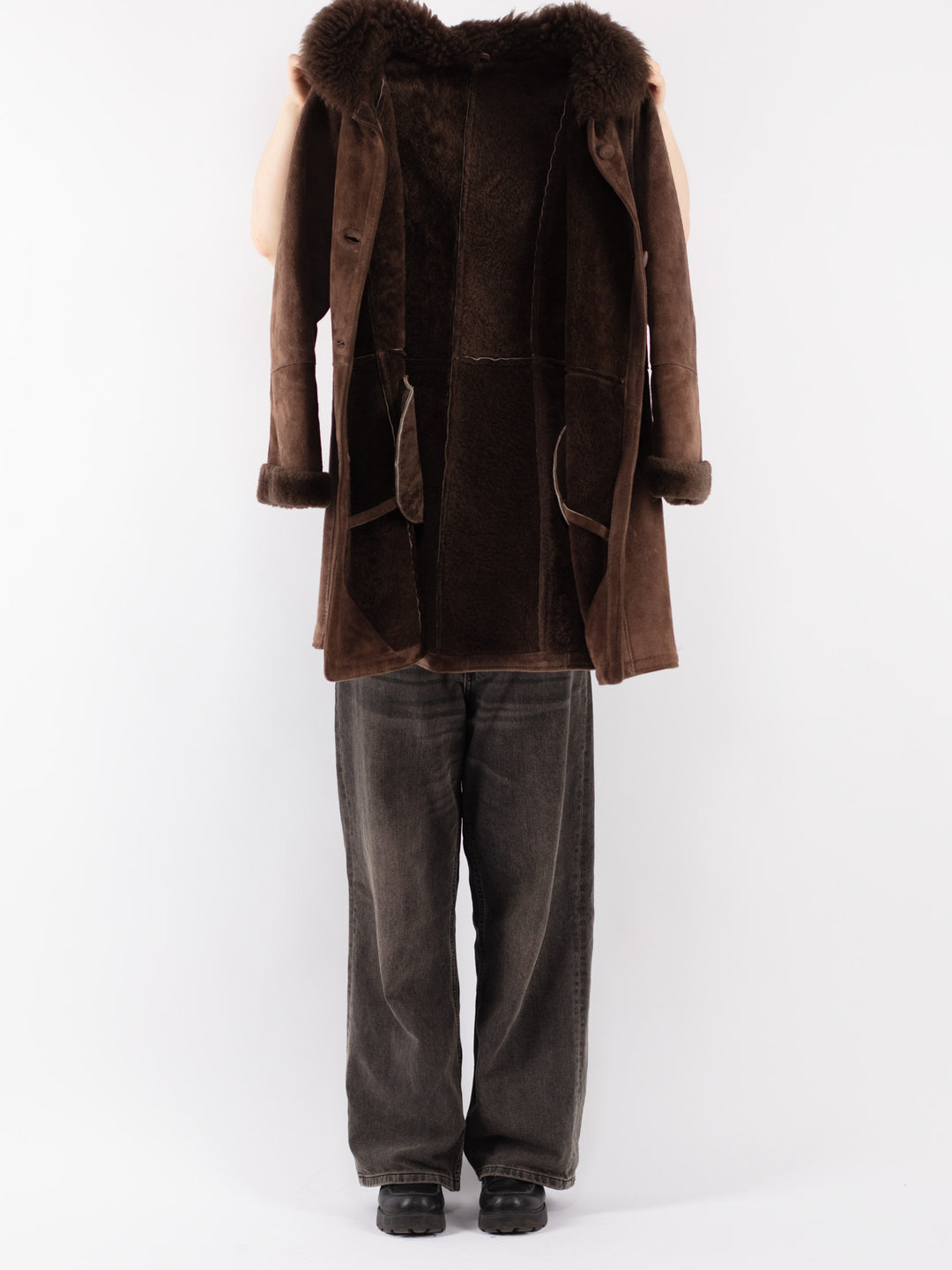 Vintage 90's Women Sheepskin Coat in Brown