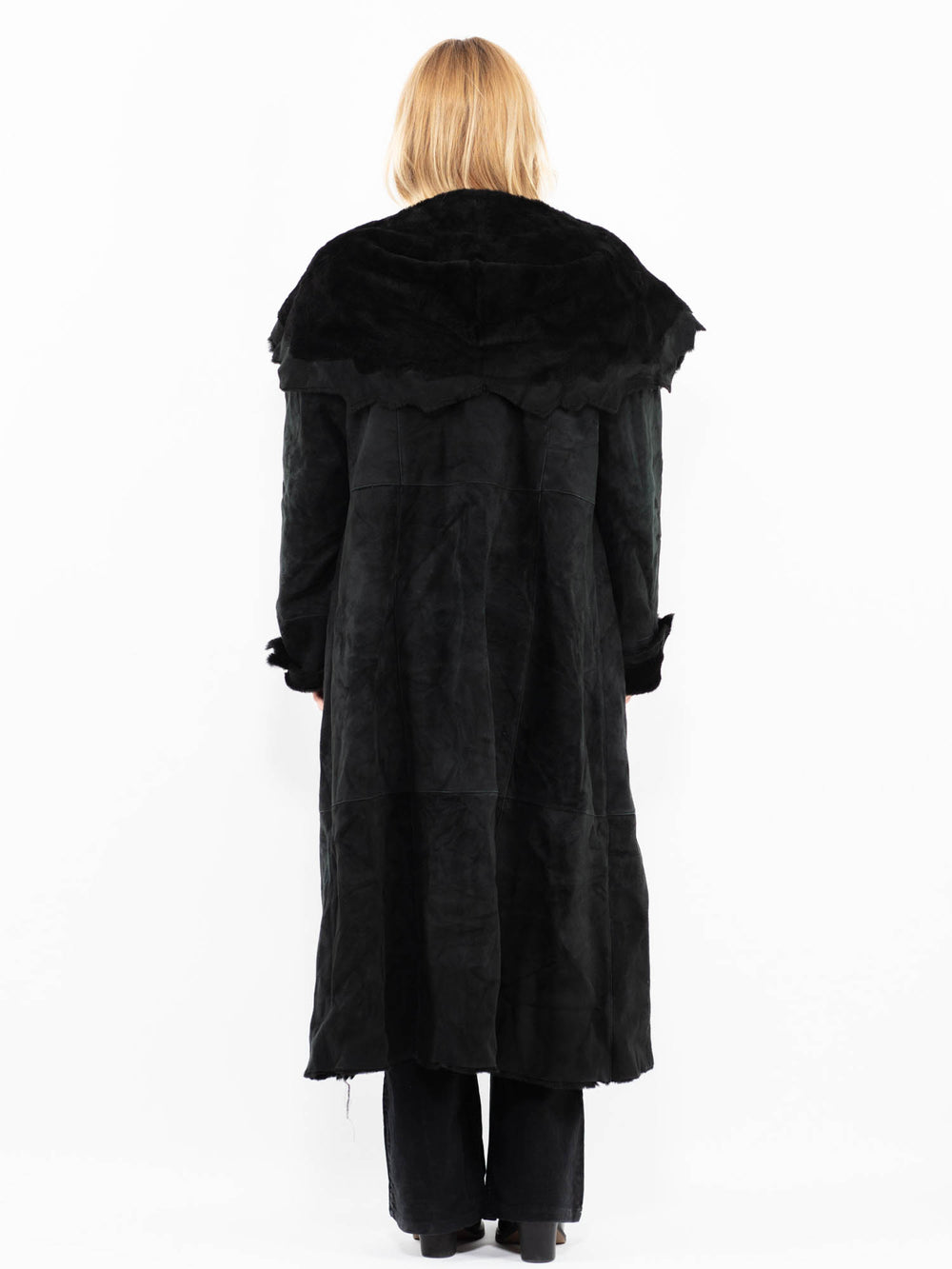 Vintage 90's Women Sheepskin Coat in BlackA0145