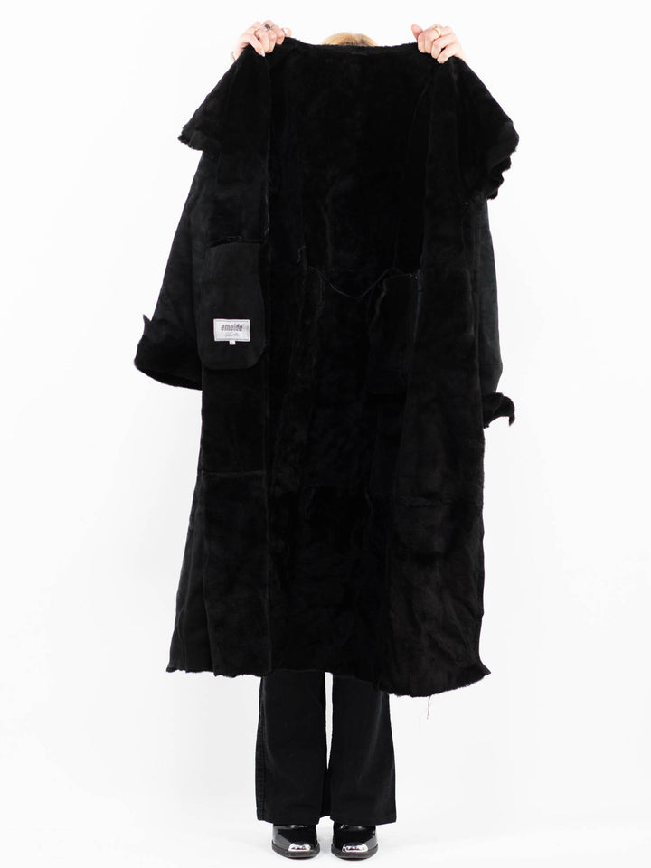 Vintage 90's Women Sheepskin Coat in BlackA0145