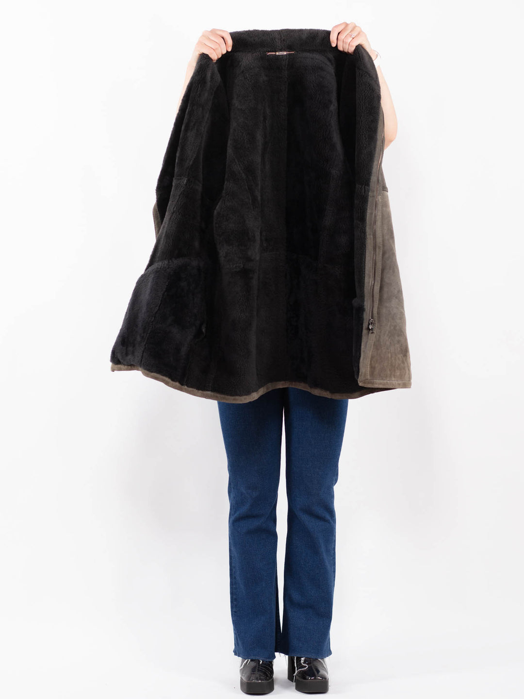 Vintage 90's Women Sheepskin Coat in GrayA0355