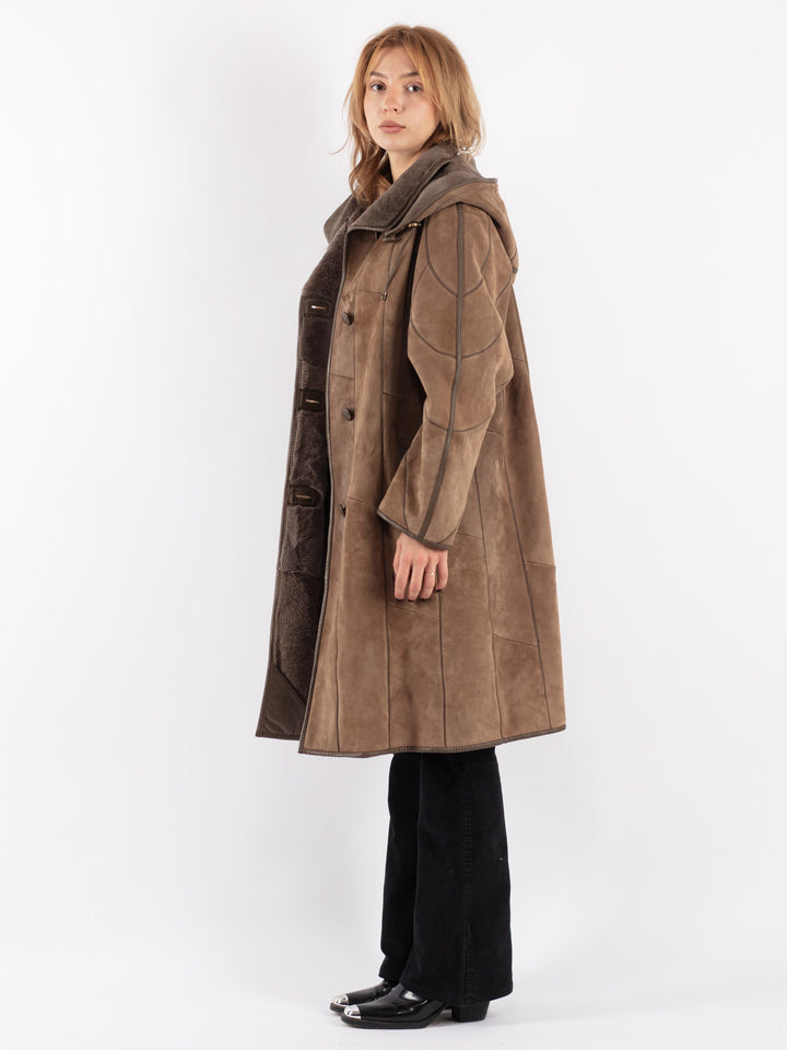 Vintage 90's Women Sheepskin Coat in Beige