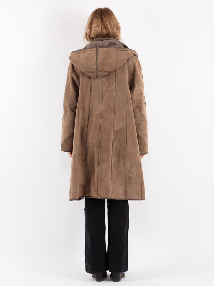 Vintage 90's Women Sheepskin Coat in Beige