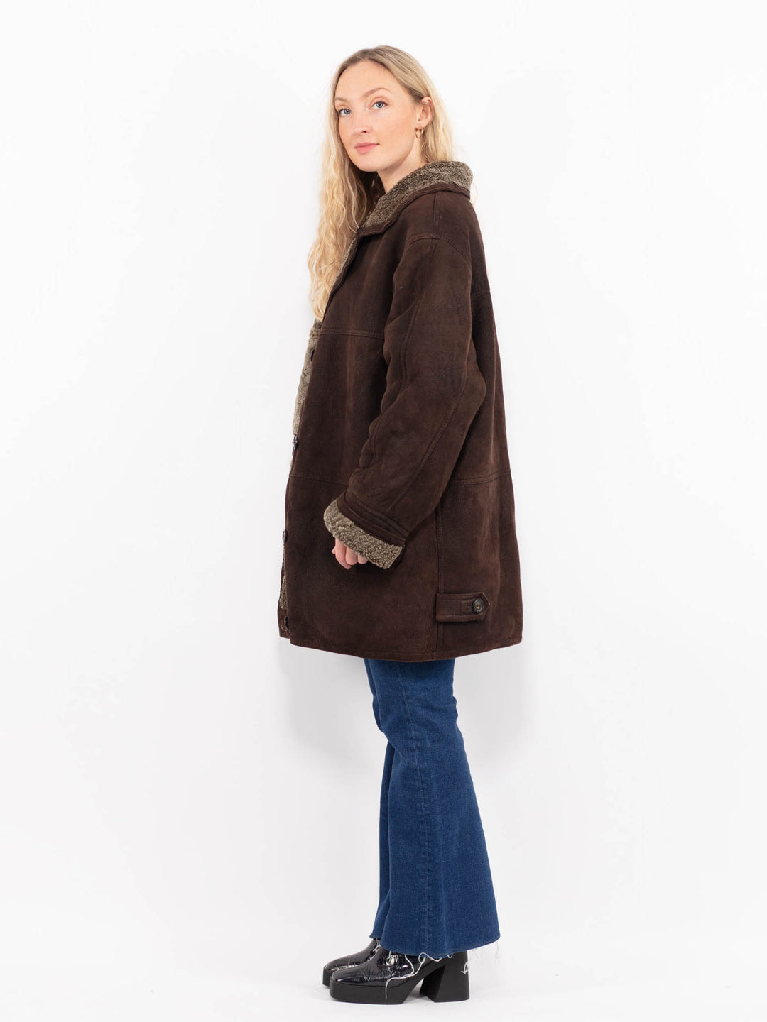 Vintage 90's Women Sheepskin Coat in BrownA0986