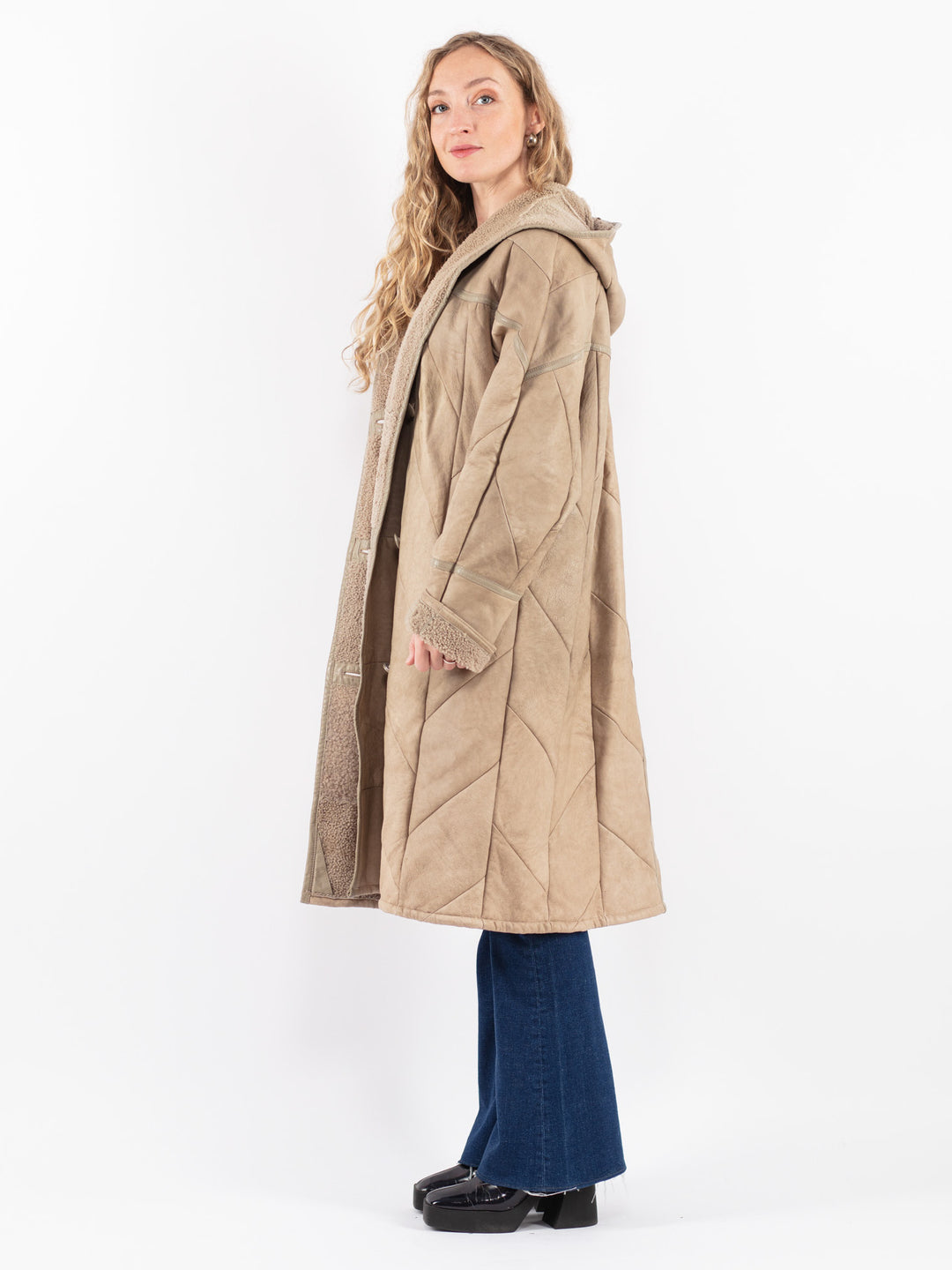 Vintage 90's Women Sheepskin Coat in Beige