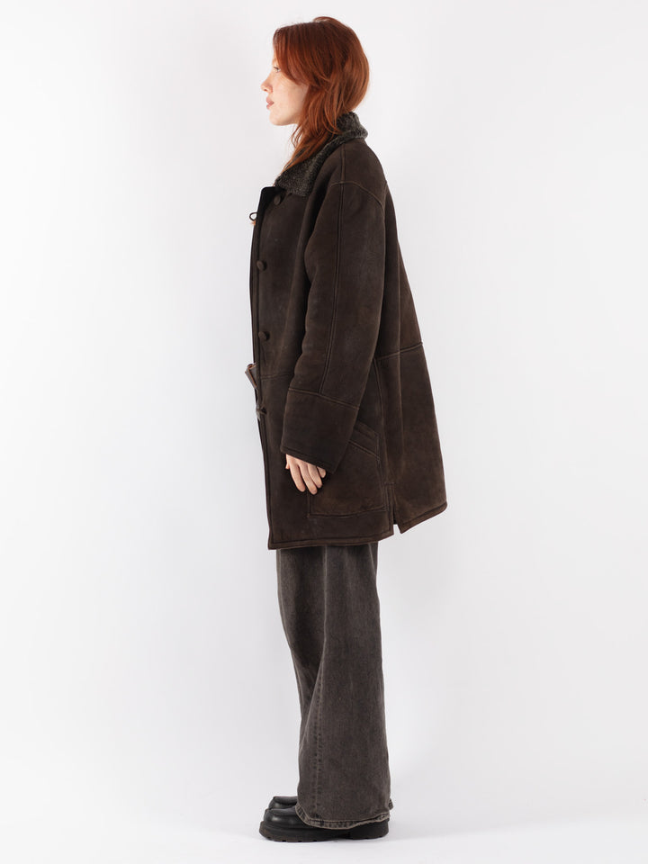 Vintage 90's Women Sheepskin Coat in Brown