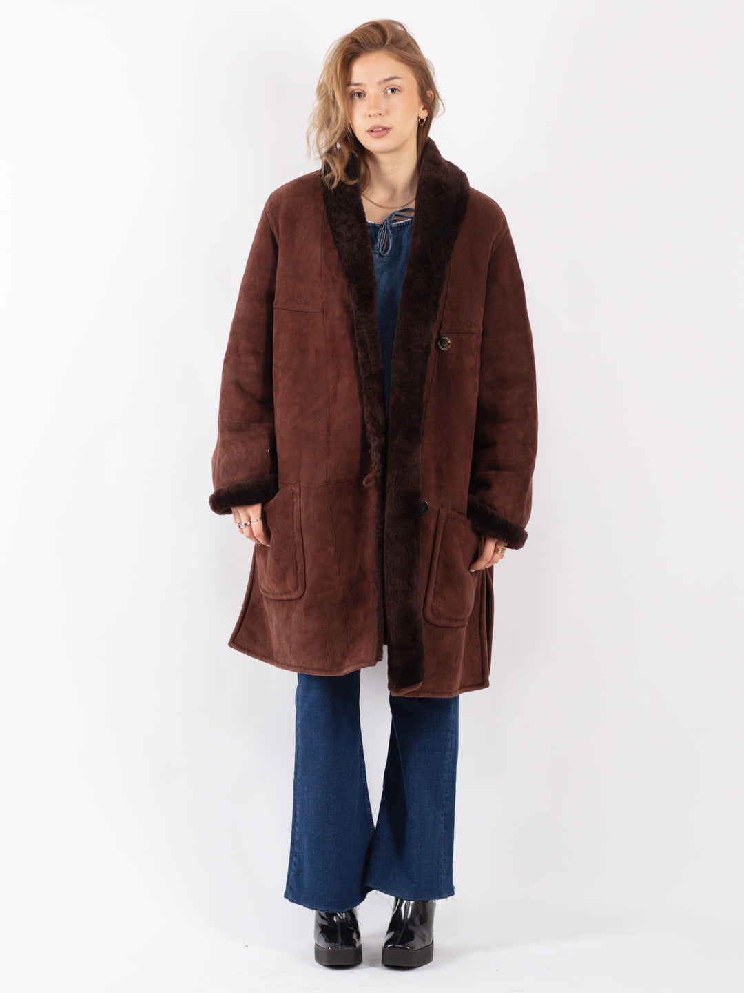 Vintage 90's Women Sheepskin Coat in Brown