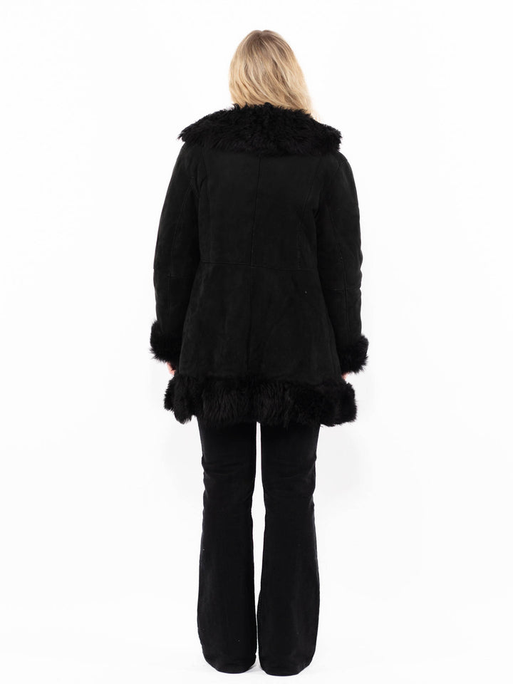 Vintage 90's Women Sheepskin Coat in BlackA0885