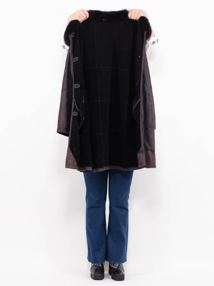 Vintage 90's Women Sheepskin Coat in PurpleA0991