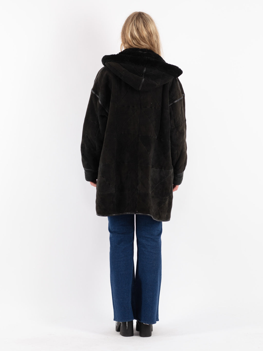 Vintage 90's Women Sheepskin Coat in Black