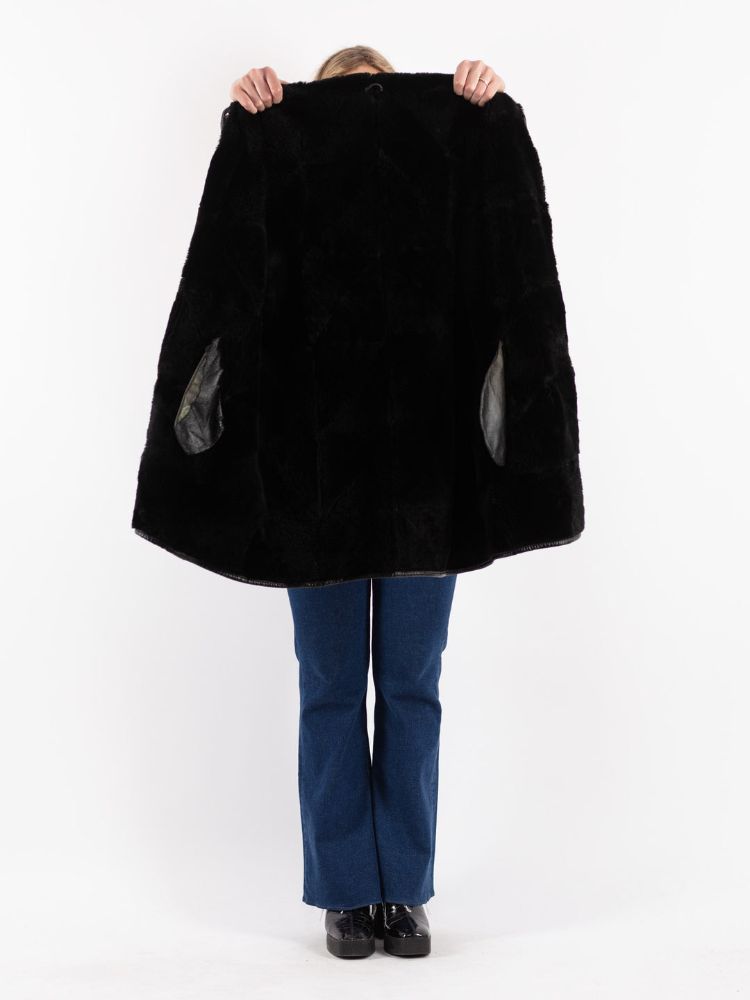 Vintage 90's Women Sheepskin Coat in Black