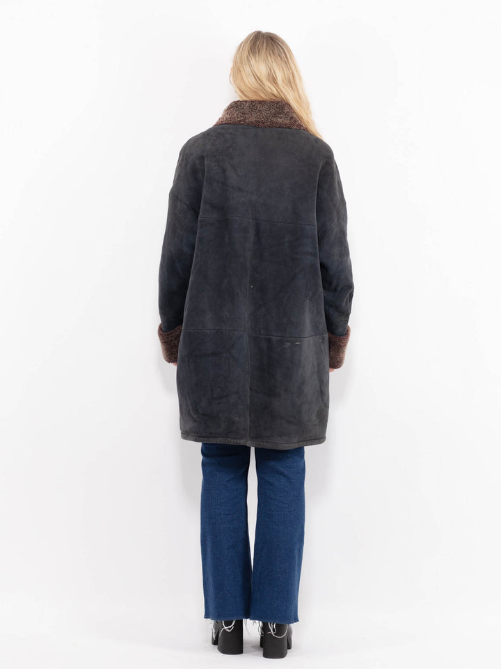Vintage 90's Women Sheepskin Coat in Black