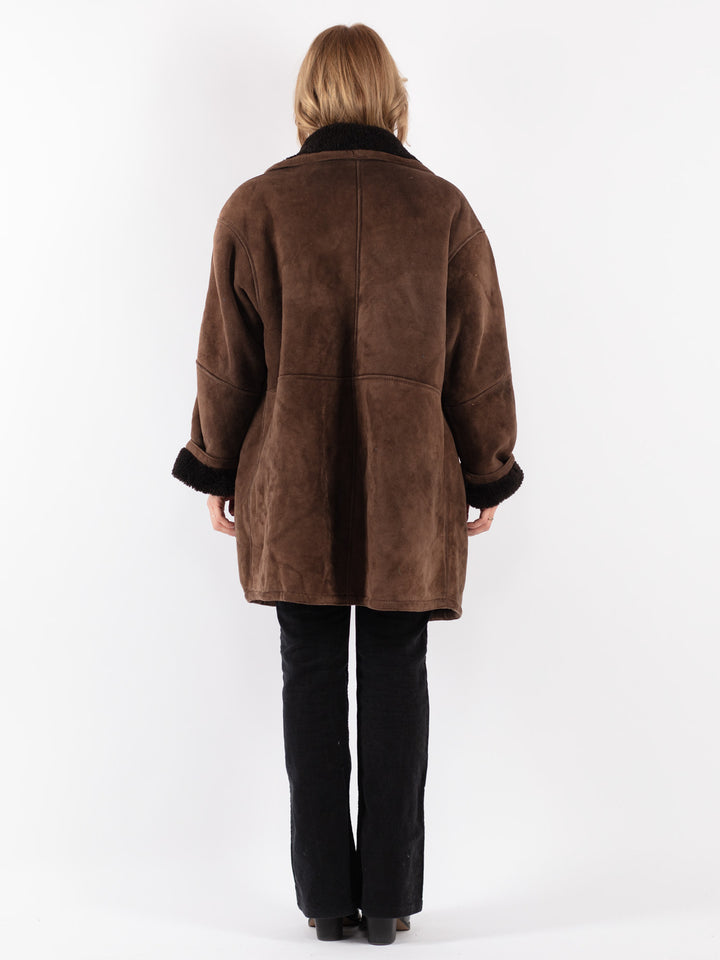 Vintage 90's Women Sheepskin Coat in Brown