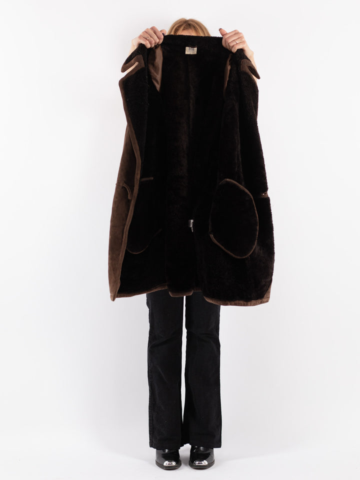 Vintage 90's Women Sheepskin Coat in Brown
