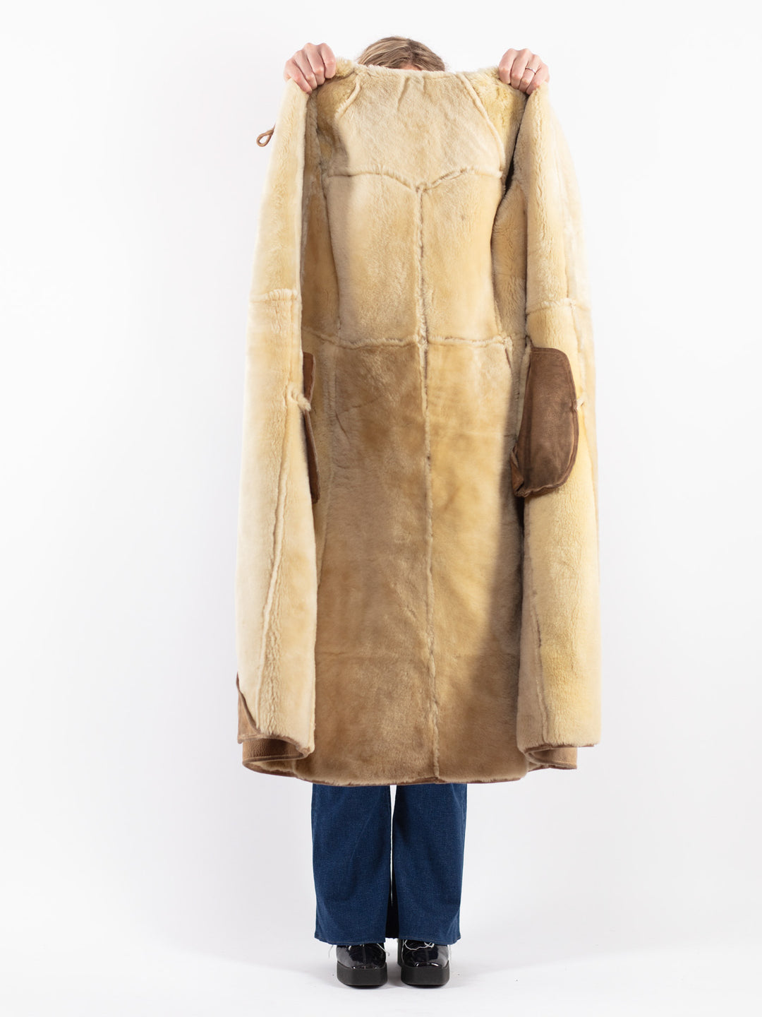 Vintage 90's Women Sheepskin Coat in Beige