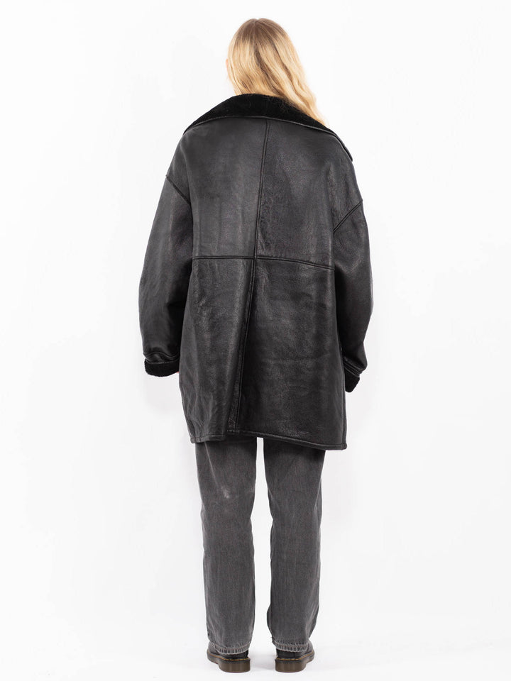 Vintage 90's Women Sheepskin Coat in BlackA0609