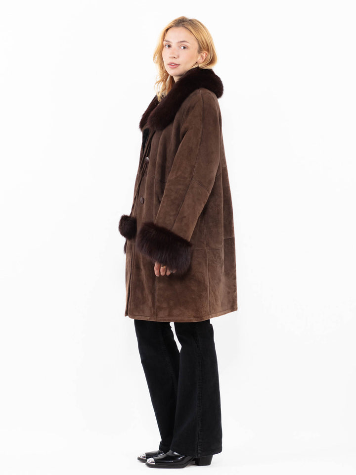 Vintage 90's Women Sheepskin Coat in BrownA0159