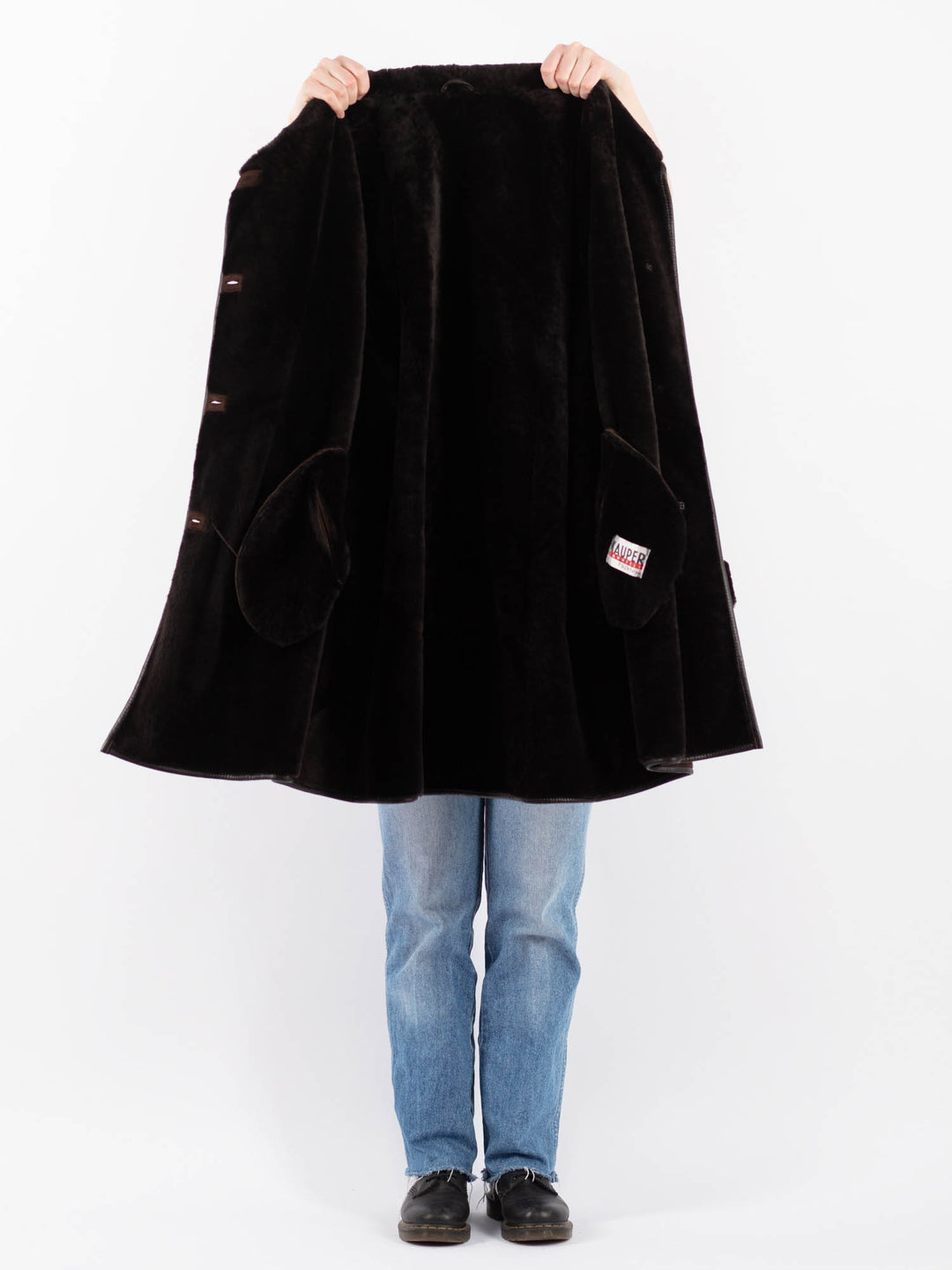 Vintage 90's Women Sheepskin Coat in BrownV9459