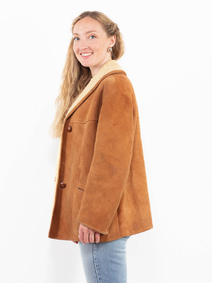 Vintage 90's Women Sheepskin Coat in BrownA0266