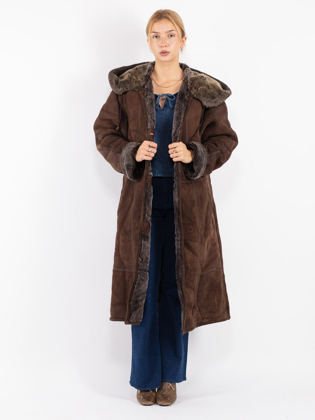 Vintage 90's Women Sheepskin Coat in Brown