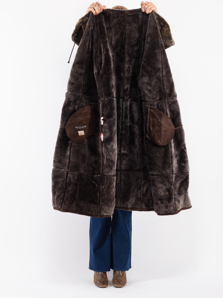 Vintage 90's Women Sheepskin Coat in Brown