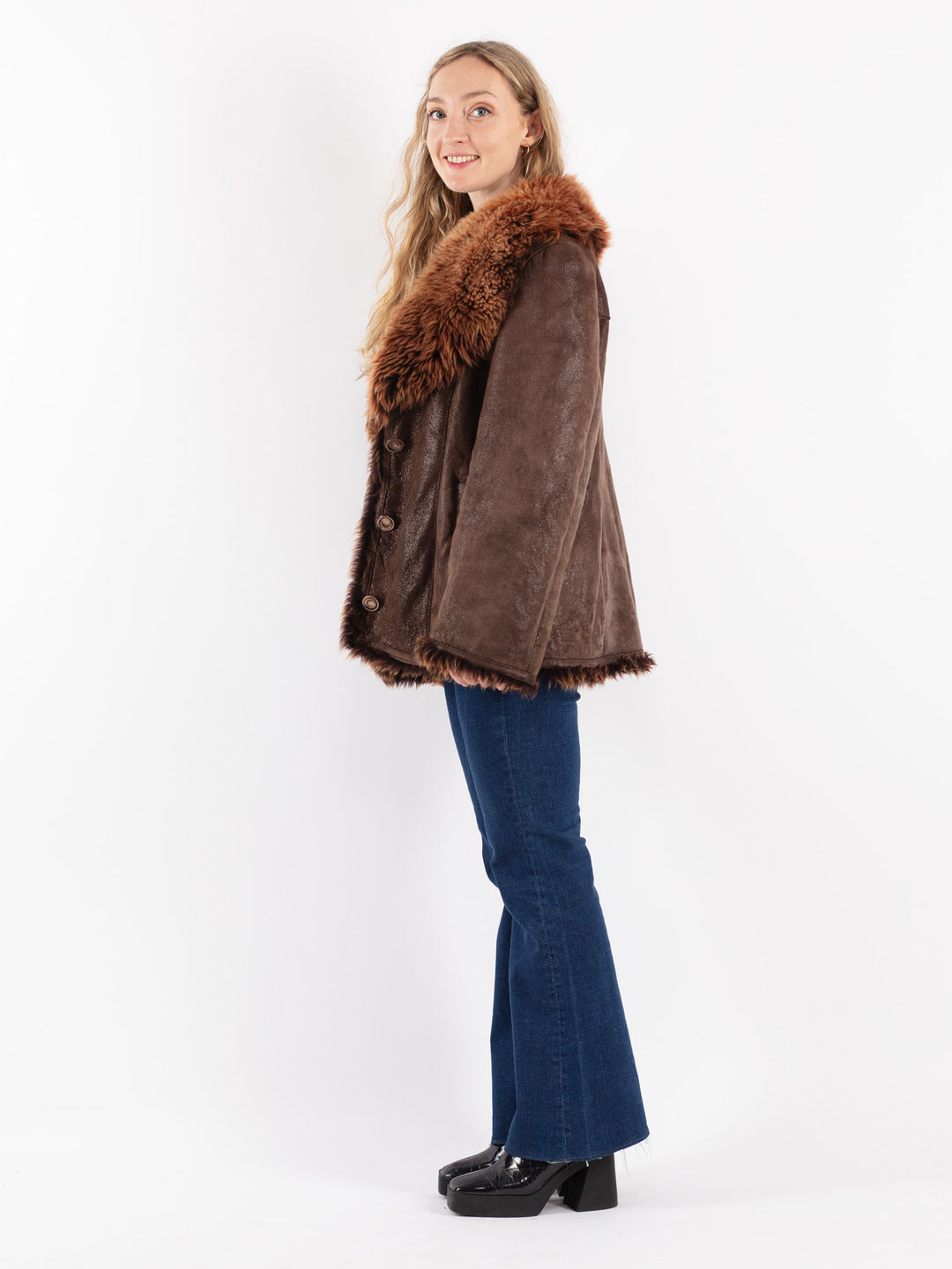 Vintage 90's Women Sheepskin Coat in Brown