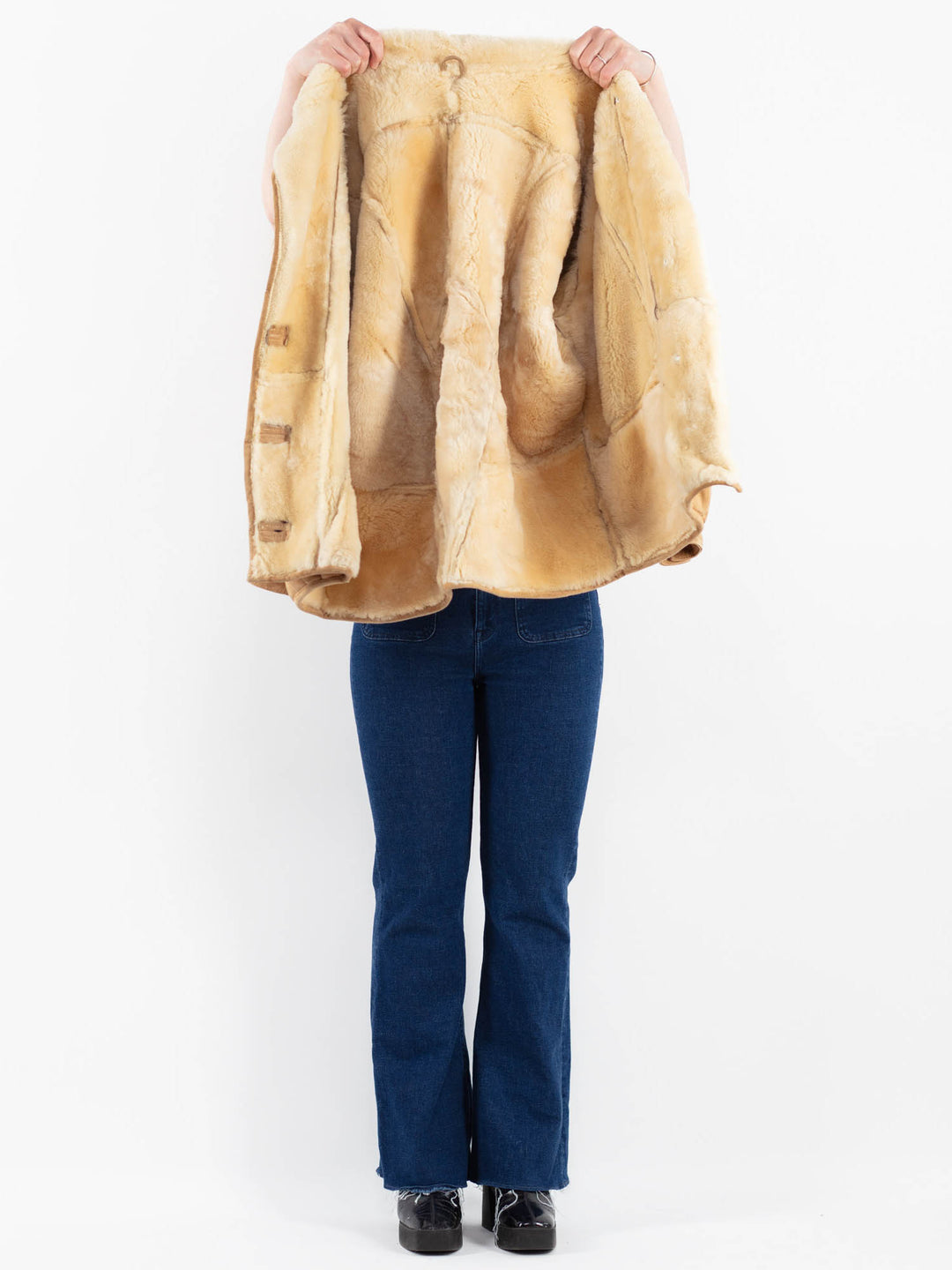 Vintage 90's Women Sheepskin Coat in BeigeV9870