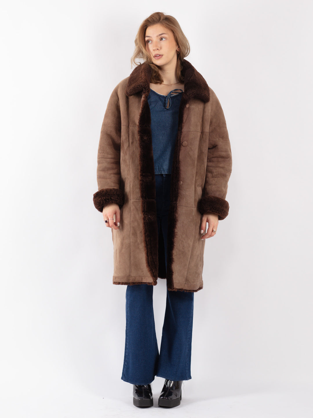 Vintage 90's Women Sheepskin Coat in Brown