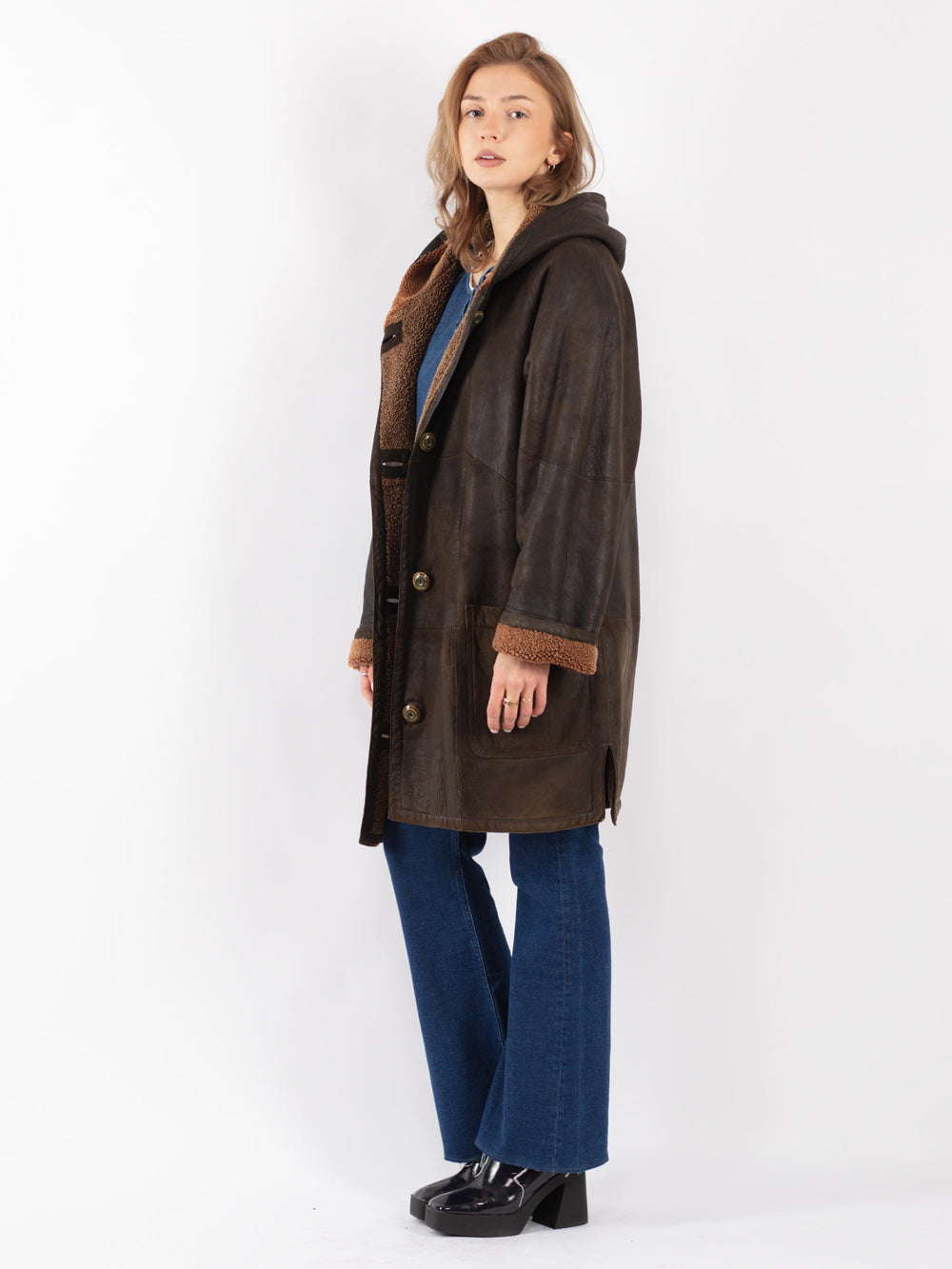 Vintage 90's Women Sheepskin Coat in Brown