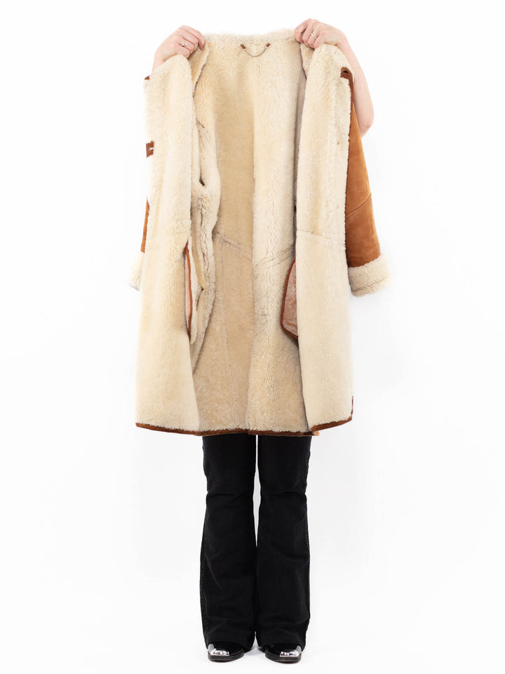 Vintage 90's Women Sheepskin Coat in BrownA0900