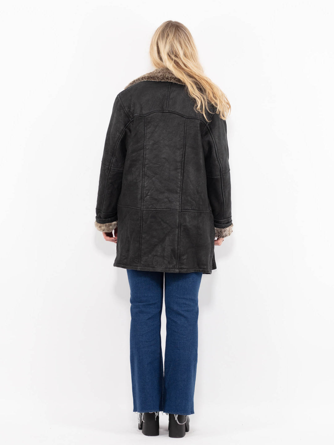 Vintage 90's Women Sheepskin Shearling Coat in BlackA1004