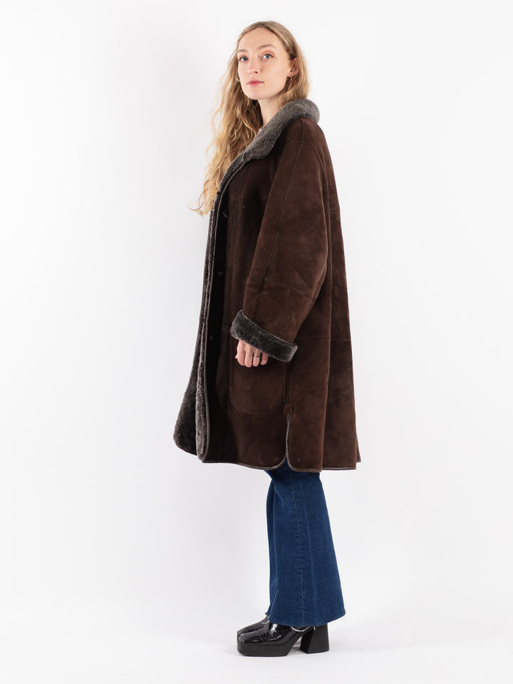 Vintage 90's Women Sheepskin Coat in Brown
