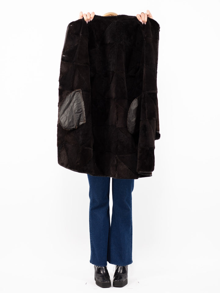 Vintage 90's Women Hooded Sheepskin Coat in Brown