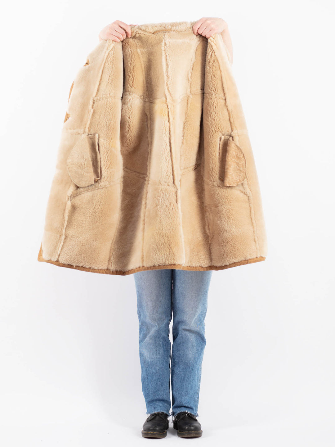 Vintage 90's Women Sheepskin Coat in BeigeV9467