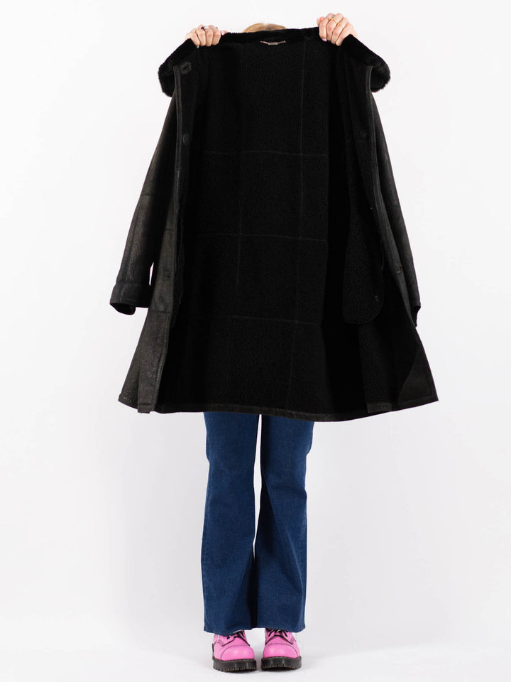 Vintage 90's Women Sheepskin Coat in BlackV9555