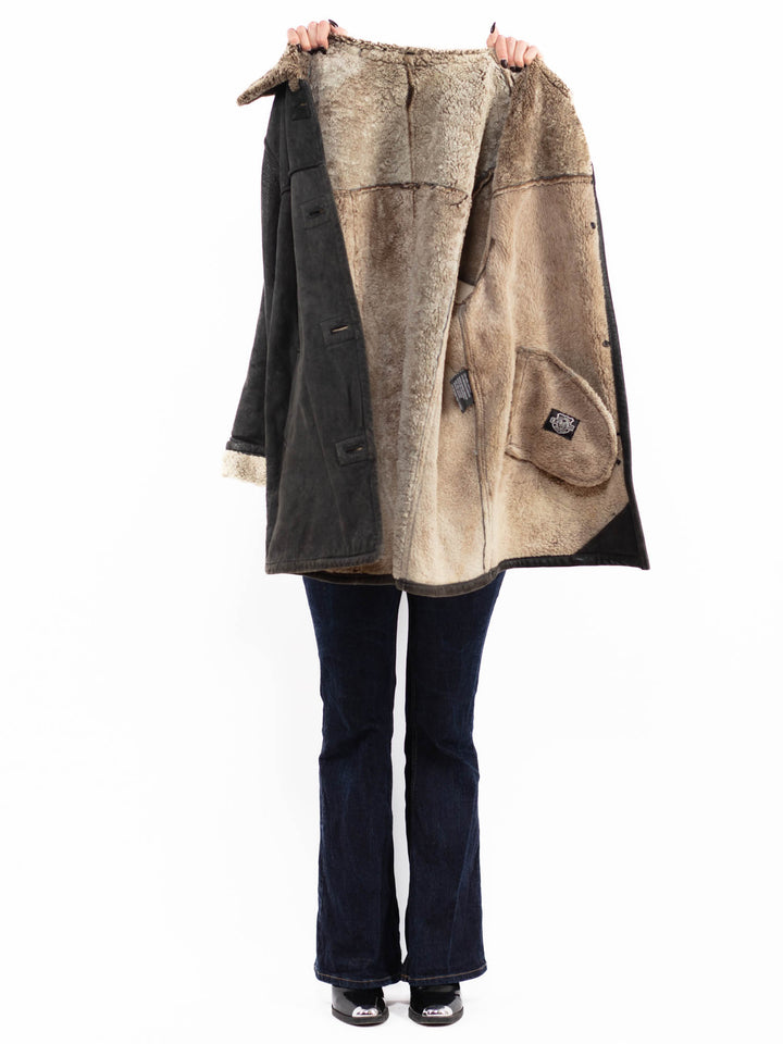 Vintage 90's Women Sheepskin Shearling Coat in BlackA0733