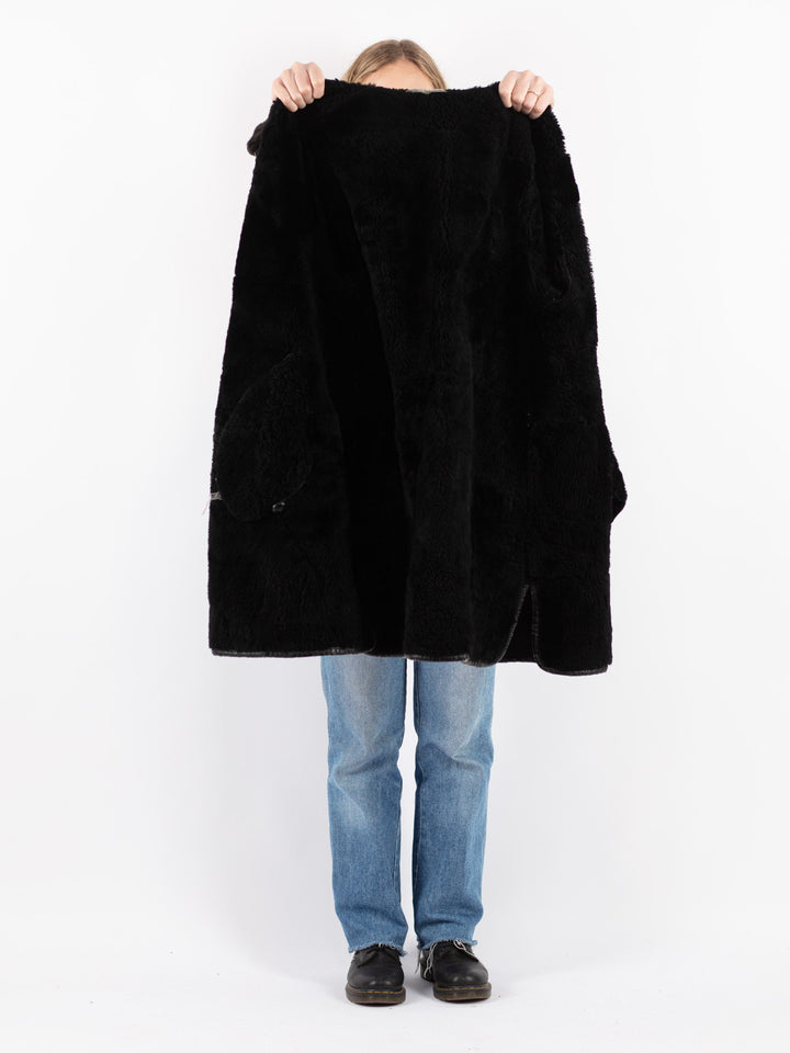 Vintage 90's Women Sheepskin Coat in Black
