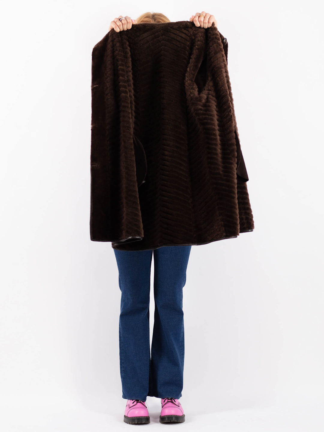 Vintage 90's Women Sheepskin Coat in BrownV9556