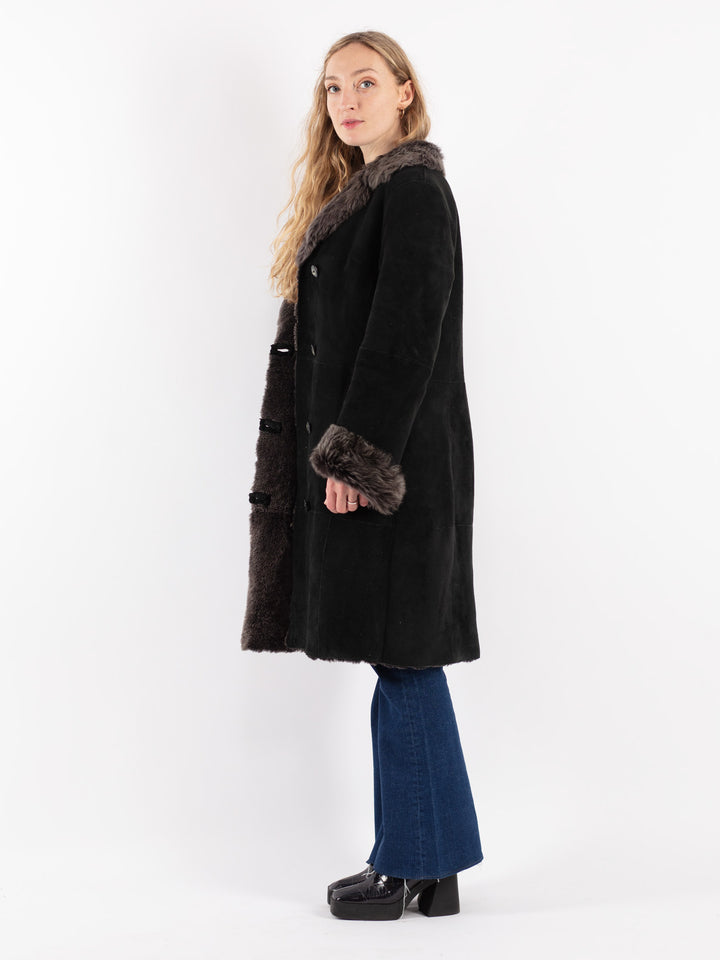 Vintage 90's Women Sheepskin Coat in Black